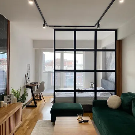 Apartment Urban Leks